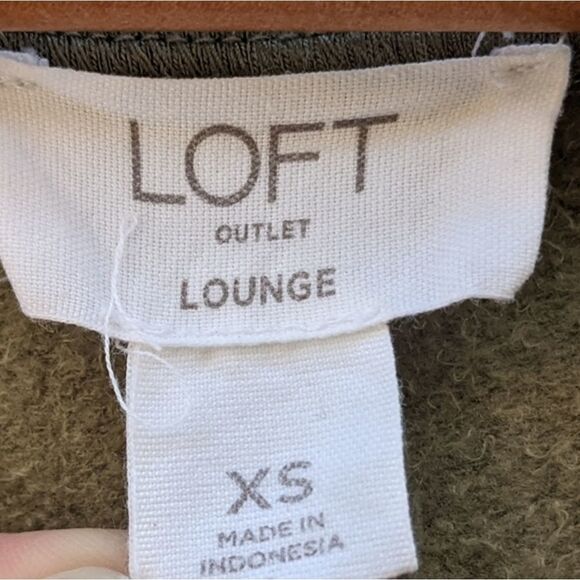 LOFT lounge shirt - Picture 3 of 5